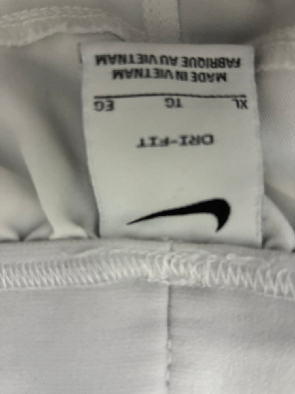 Nike Dri-Fit Shorts – White, Size XL