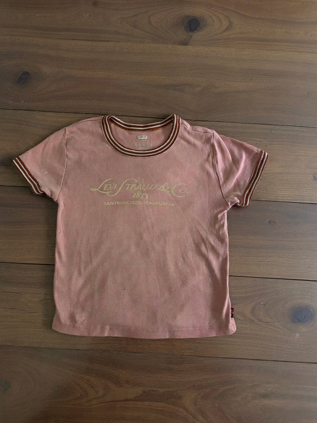 Levi’s Pink T shirt Size XS