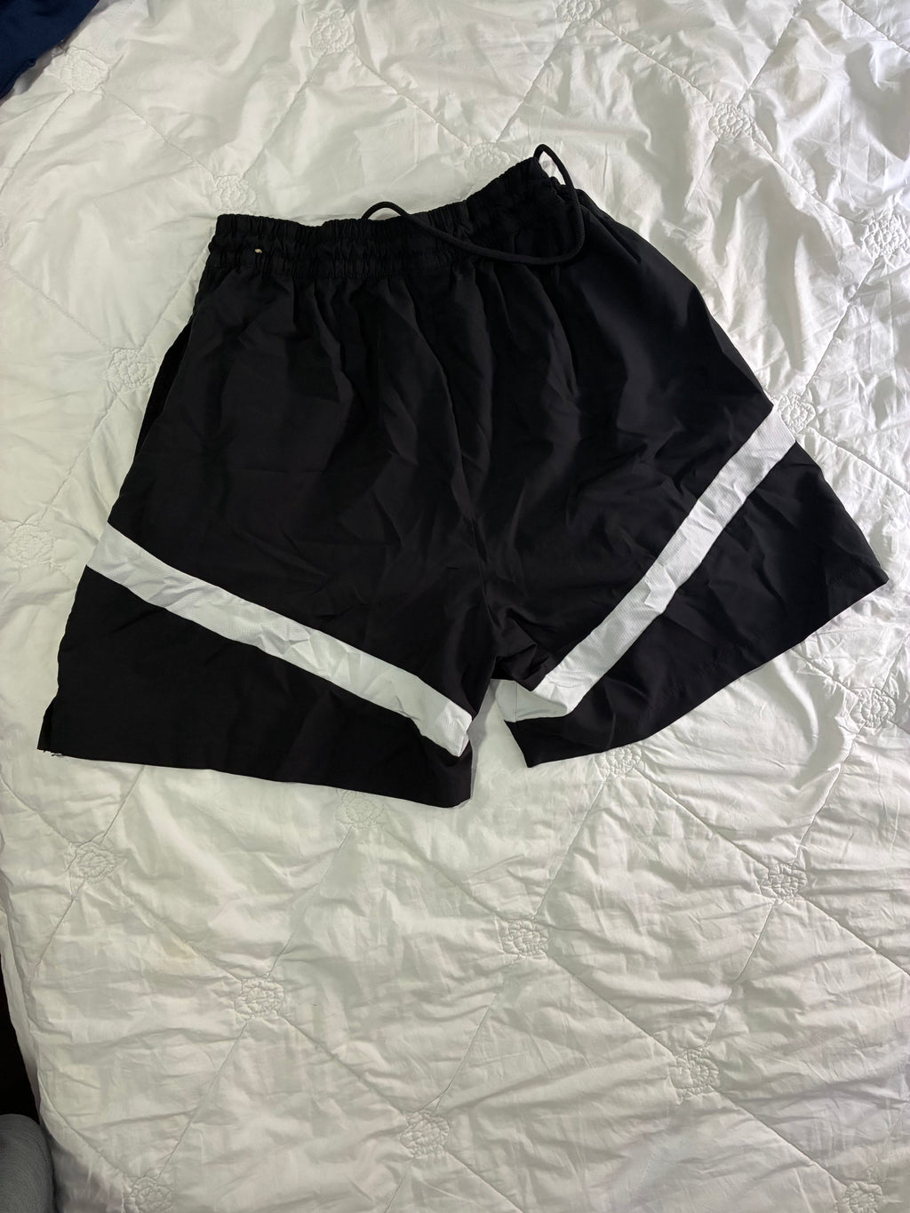 Nike Dri-FIT Shorts – Men’s Large, Lightweight & Performance-Ready