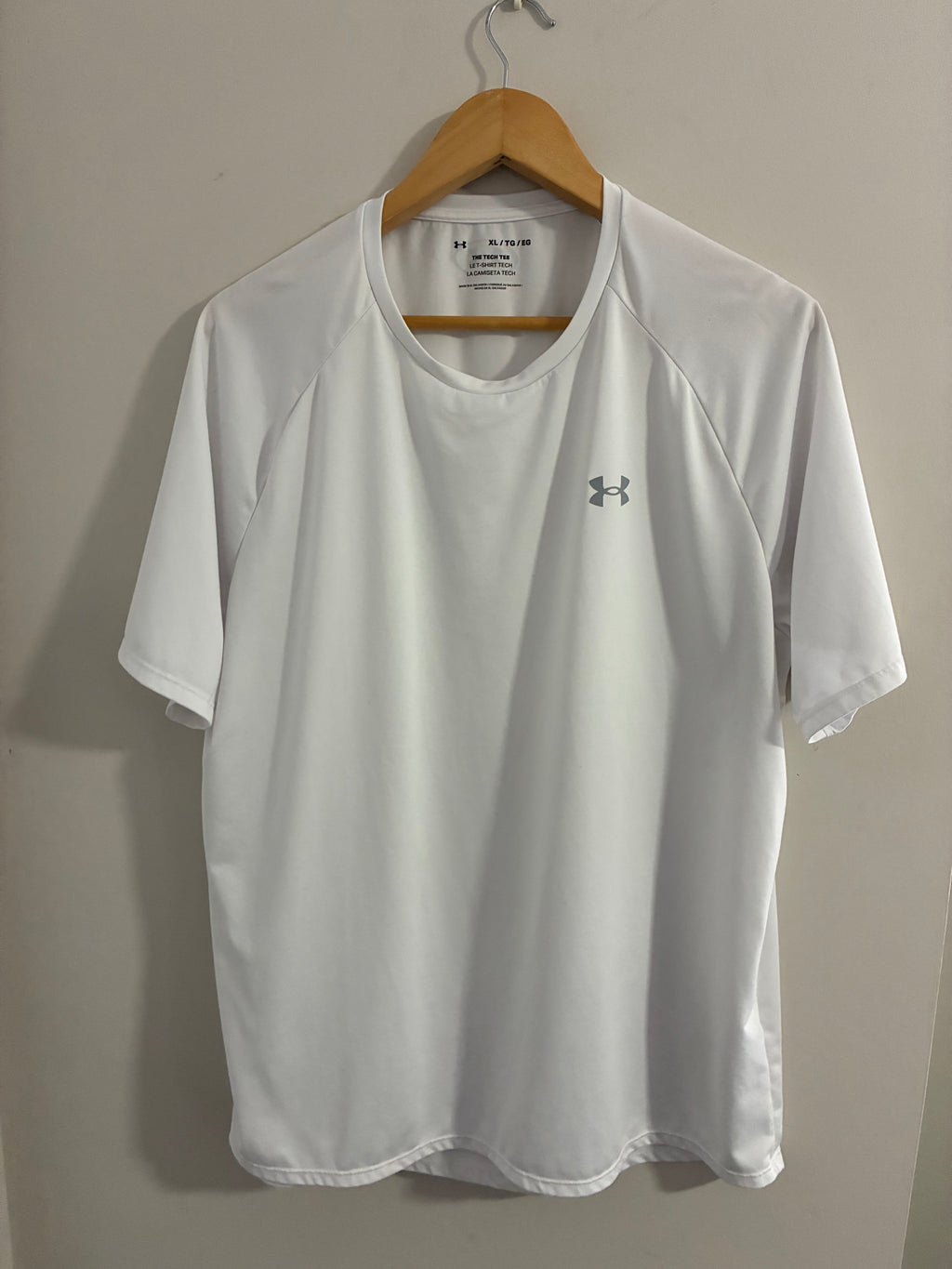 Under Armour White Workout T-Shirt – Men’s Performance Tee Size XL