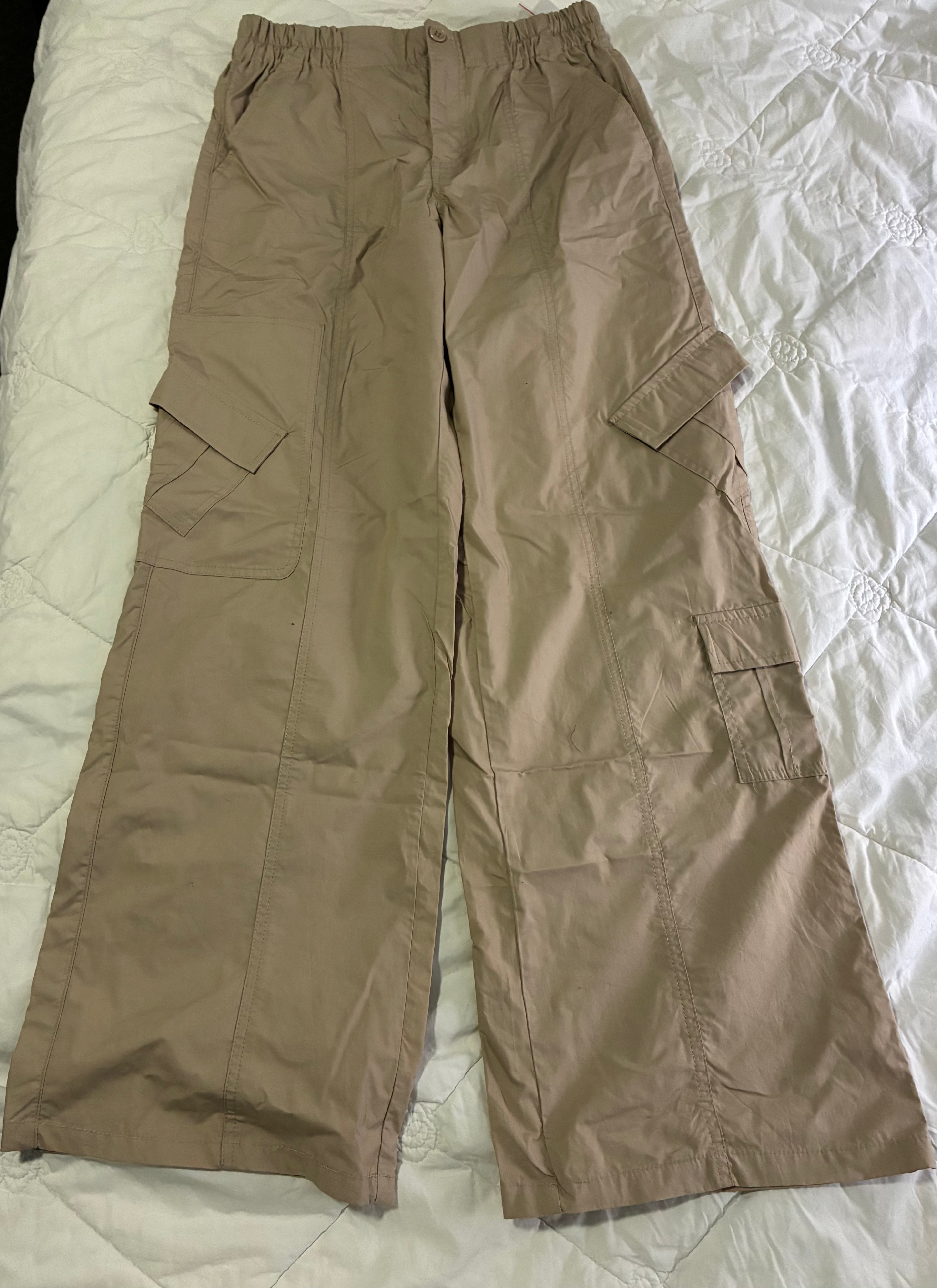 Forever 21 Cargo  Long Khaki Size Medium NEW!!!