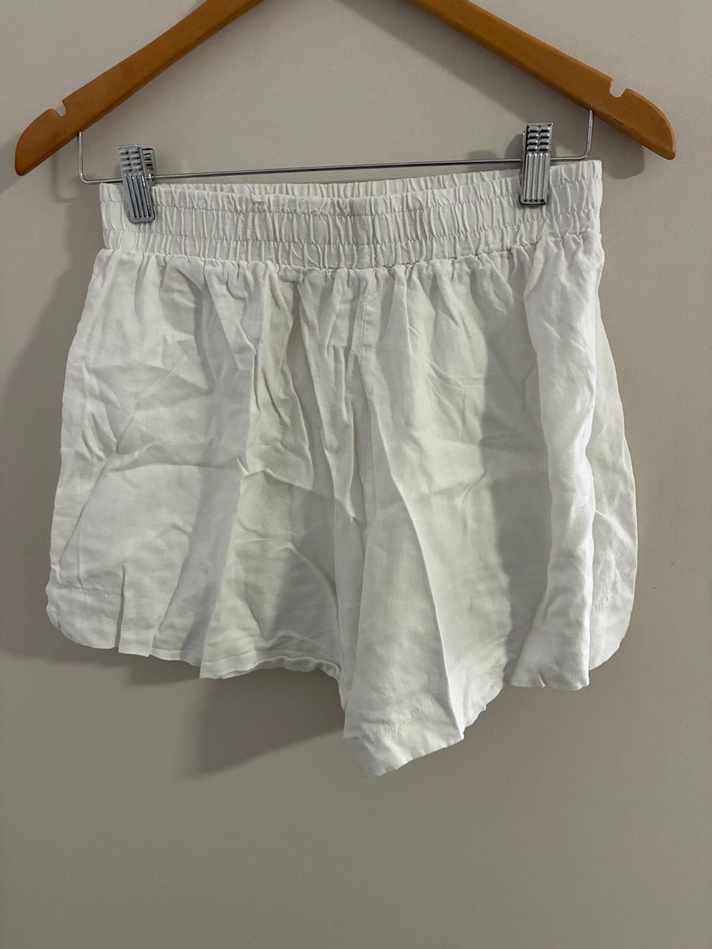 Cotton On White Linen Shorts – Women’s Lightweight Summer Essential Size US 4